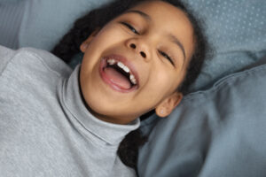 respiration buccale enfant, exercice respiration nasale, mouchage enfant, concentration scolaire enfant, sante dentaire enfant, respiration alternee narine, malocclusion enfant, orthodontie fonctionnelle enfant